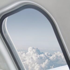 飞机舷窗为什么是圆的：一个直角和两次空中解体